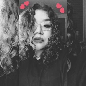 Meet your Posher, Angelina